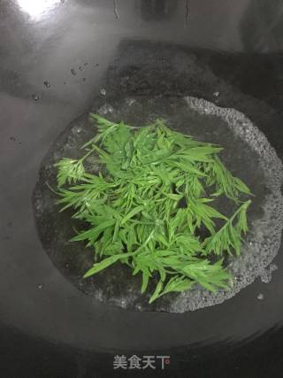 艾叶狮子头的做法步骤：3