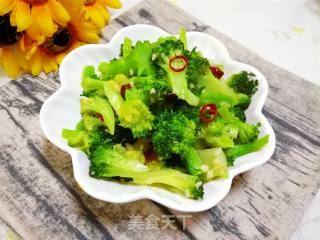 炝炒西兰花的做法步骤：10