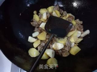 牛肉炖土豆山药的做法步骤：9