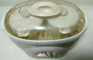 木耳炖鱼汤的做法步骤：5