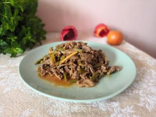 酸豆角炒牛肉的做法步骤：4