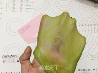 抹茶热狗肠面包的做法步骤：5