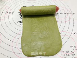 抹茶热狗肠面包的做法步骤：13