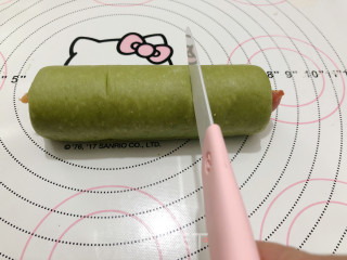 抹茶热狗肠面包的做法步骤：15