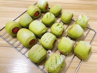 抹茶热狗肠面包的做法步骤：19