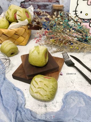 抹茶热狗肠面包的做法步骤：23
