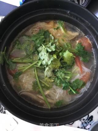 菌菇粉丝藕丸煲的做法步骤：5