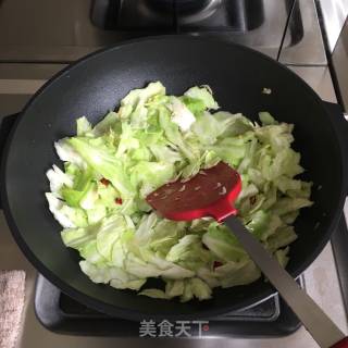 虾米卷心菜的做法步骤：3