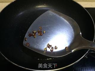泡椒酸辣魔芋花的做法步骤：4