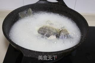 番茄鲫鱼汤的做法步骤：7