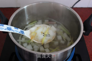 萝卜葱姜汤的做法步骤：5