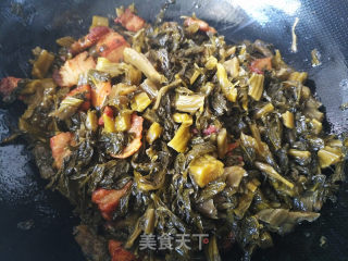 酸菜炒春笋的做法步骤：8