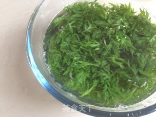 清明时节艾糍香的做法步骤：2
