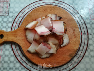 野芹菜炒腊肉的做法步骤：5
