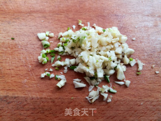 野芹菜炒腊肉的做法步骤：6