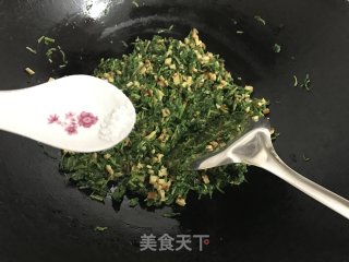 脆皮干马兰头的做法步骤：7