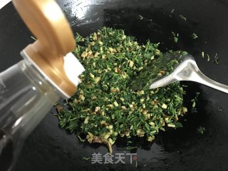 脆皮干马兰头的做法步骤：8