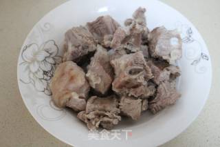 胡萝卜炖排骨的做法步骤：3