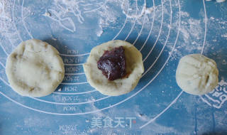 蒸红豆沙艾叶饼的做法步骤：8