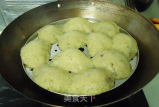 蒸红豆沙艾叶饼的做法步骤：11