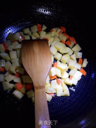 熊猫咖喱牛肉饭的做法步骤：3