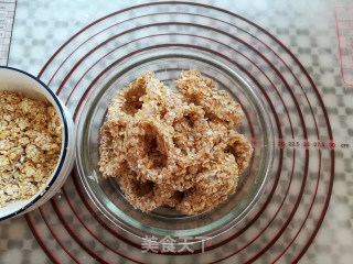 香酥麦片鱿鱼圈的做法步骤：7
