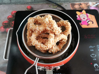 香酥麦片鱿鱼圈的做法步骤：11