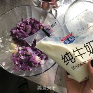 紫薯土豆芝麻饼的做法步骤：3