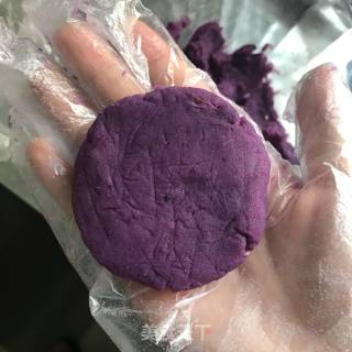 紫薯土豆芝麻饼的做法步骤：6
