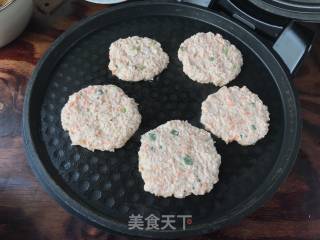 宝宝辅食～磷虾藕饼的做法步骤：11