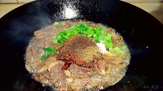 孜然羊杂的做法步骤：10