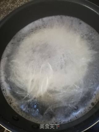 骨头汤面的做法步骤：2