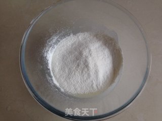 八寸戚风蛋糕的做法步骤：2
