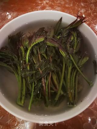 香椿蛋饼的做法步骤：2
