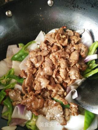 洋葱炒牛肉的做法步骤：8