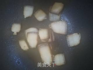 炒熏腊肉的做法步骤：3