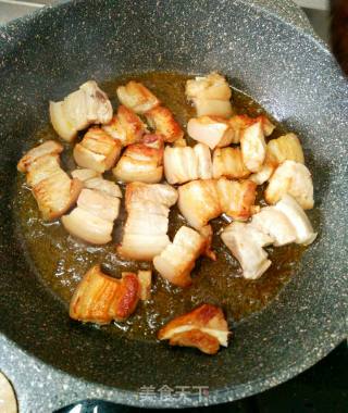 土豆红烧肉的做法步骤：4