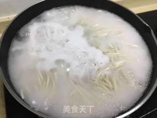 青菜鸡蛋面的做法步骤：3