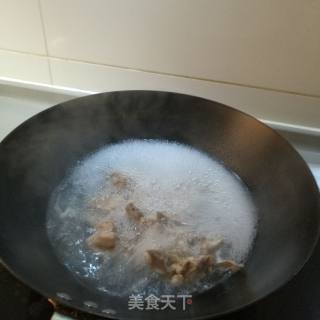 糖醋排骨的做法步骤：3