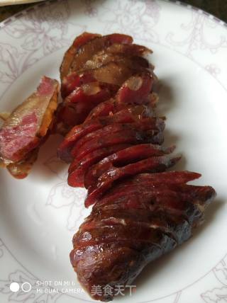 蒜苔炒腊肠的做法步骤：3