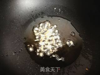 紫荆花炒鸡蛋的做法步骤：7