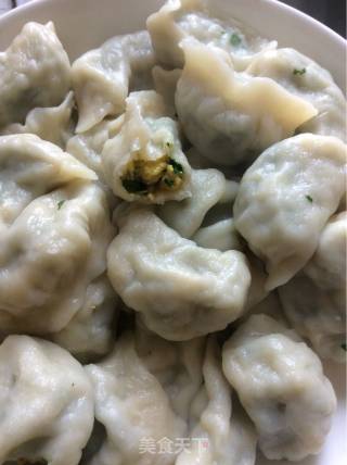 荠菜鸡蛋馅饺子的做法步骤：3