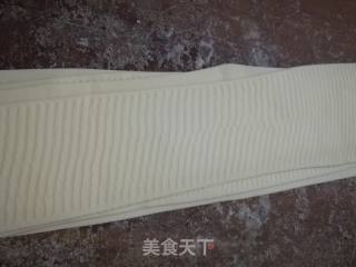酱牛肉酱抻面的做法步骤：1