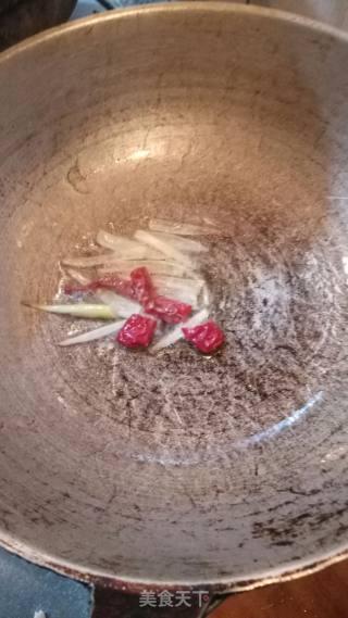 土鸡炖蘑菇的做法步骤：3