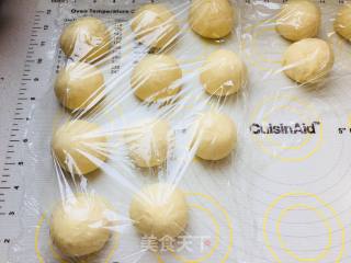 青葱软面包的做法步骤：5