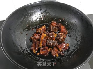 青菜茄汁排骨面的做法步骤：7