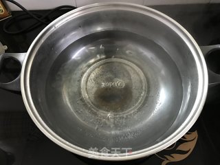 青菜茄汁排骨面的做法步骤：8