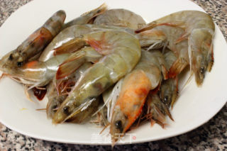 蒜蓉炒虾的做法步骤：2