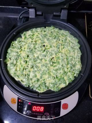 韭菜鸡蛋杂粮煎饼的做法步骤：4