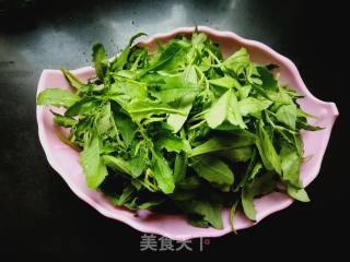 蒸水萝卜kuo儿(棵)的做法步骤：2